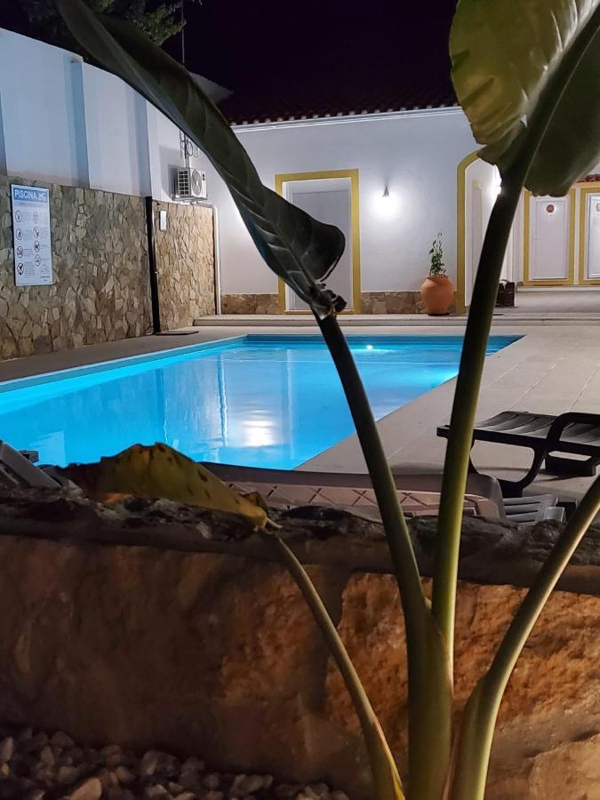 Апарт отель Casinhas Da Avo Aura Регенгуш-ди-Монсараш Экстерьер фото